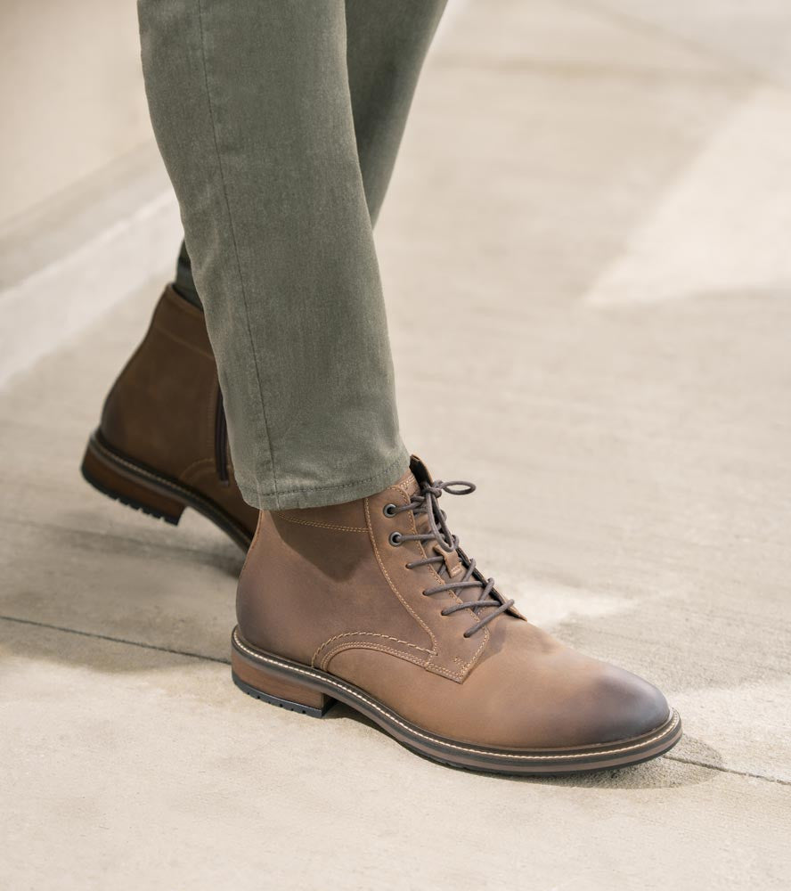 Florsheim Forge Brown CH Smooth Leather Plain Toe Lace Up Boots (US Men Size)