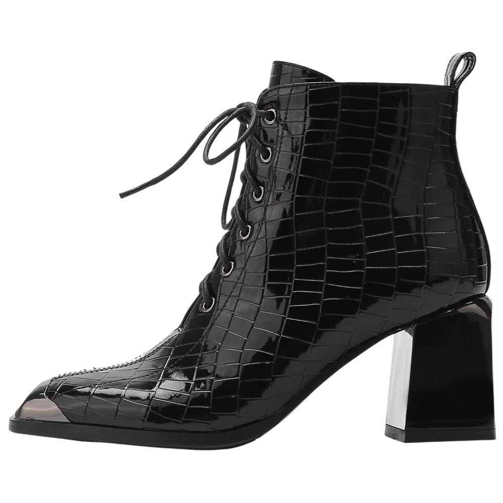 Lady Couture Fantastic Black Style-Forward Ankle Boots